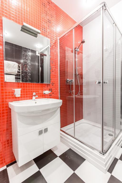 Hotel Premier Dniprodzerzhynsk Ruang foto